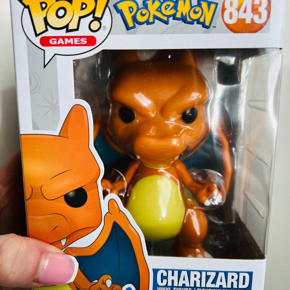Funko Pop Charizard #843